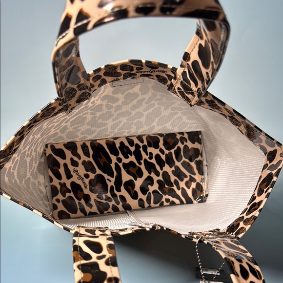 Consuela Wild Leopard Tote Grab ‘n’ Go Mini Mona - Picture 6 of 9